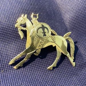 Sterling silver Native American horse pin.